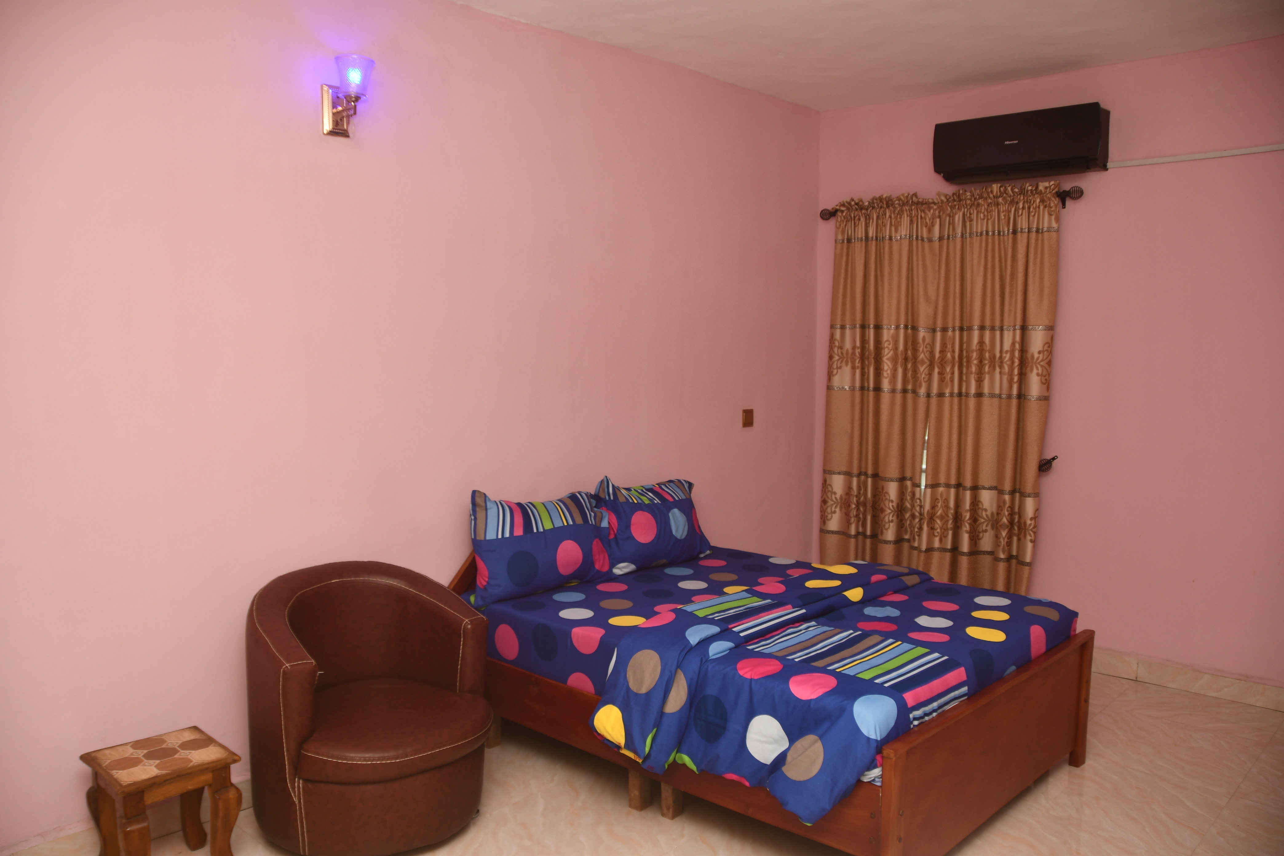 SEVEN BED ROOMS
